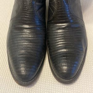 Size 10 black alligator cowboy boots.